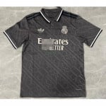 Camiseta Real Madrid 2024/2025 Negro/Blanco