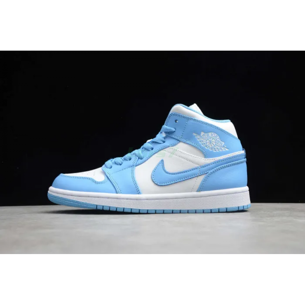 Air Jordan 1 Corte Medio 'UNC'