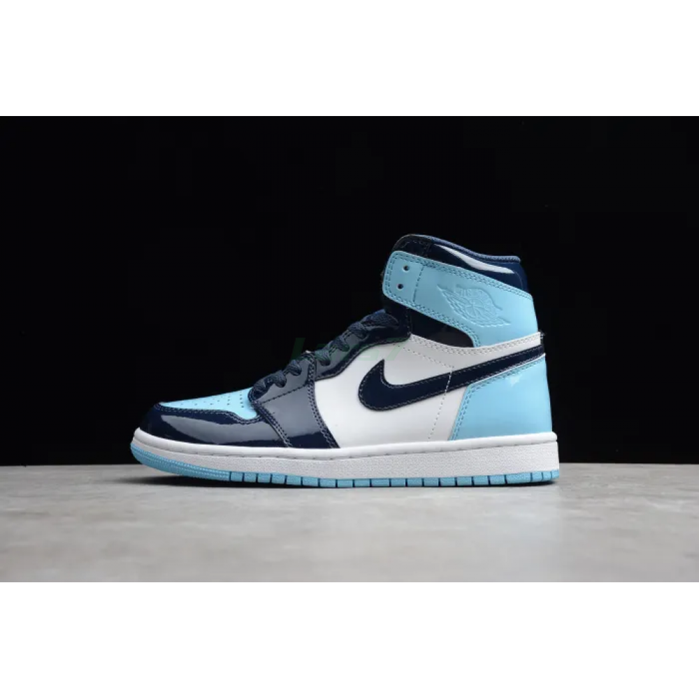 Air Jordan 1 Corto Alto Retro OG “UNC Patent”