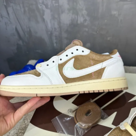 Travis Scott x Air Jordan 1 Corto Bajo Sail and Ridgerock