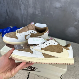 Travis Scott x Air Jordan 1 Corto Bajo Sail and Ridgerock