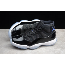 Air Jordan 11 “Space Jam” Negro Azul