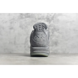 Kaws x Air Jordan 4 Retro Gris Frío