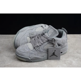 Kaws x Air Jordan 4 Retro Gris Frío