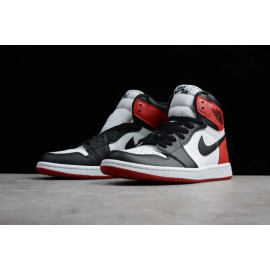 Air Jordan 1 Corte Alto Retro OG “Negro Toe”