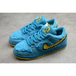 Grateful Dead x SB Dunk Low Pro QS “Blue Bear”