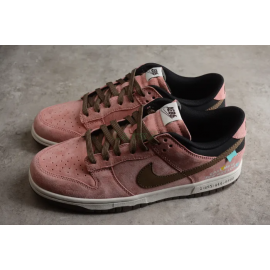 SB Dunk Low AE86 Tyler Pink