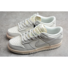 NK SB Dunk LOW “Light Bone”