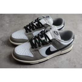 SB Dunk Low Light Smoke Gris