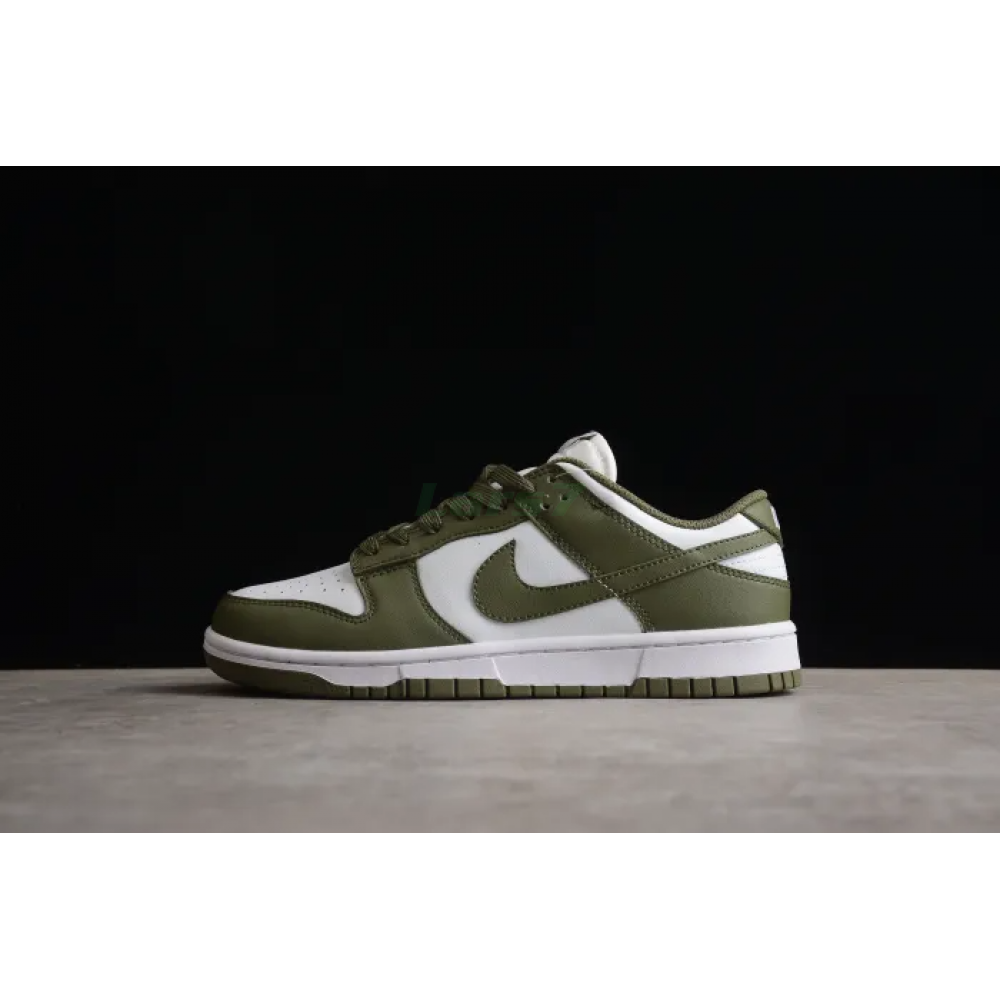 SB Dunk Low “Medium Olive”