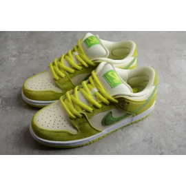 SB Dunk Low Green Apple