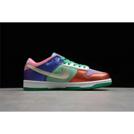 SB Dunk Low SE Sunset Pulse Silver