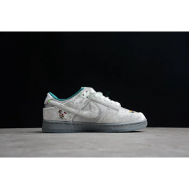 SB Dunk Low “lce”