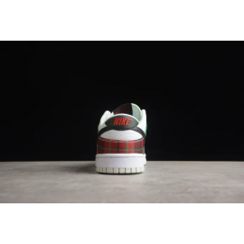 SB Dunk 低帮 Plaid Cloth 红绿格子 DV0827-100