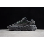 Yeezy Boost 700 V2 Negro Frío