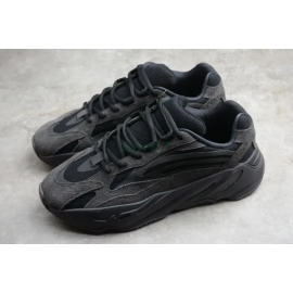 Yeezy Boost 700 V2 Negro Frío