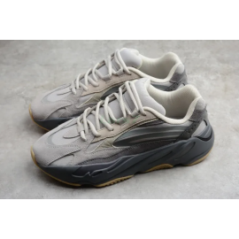 Yeezy 700 V2 Gris